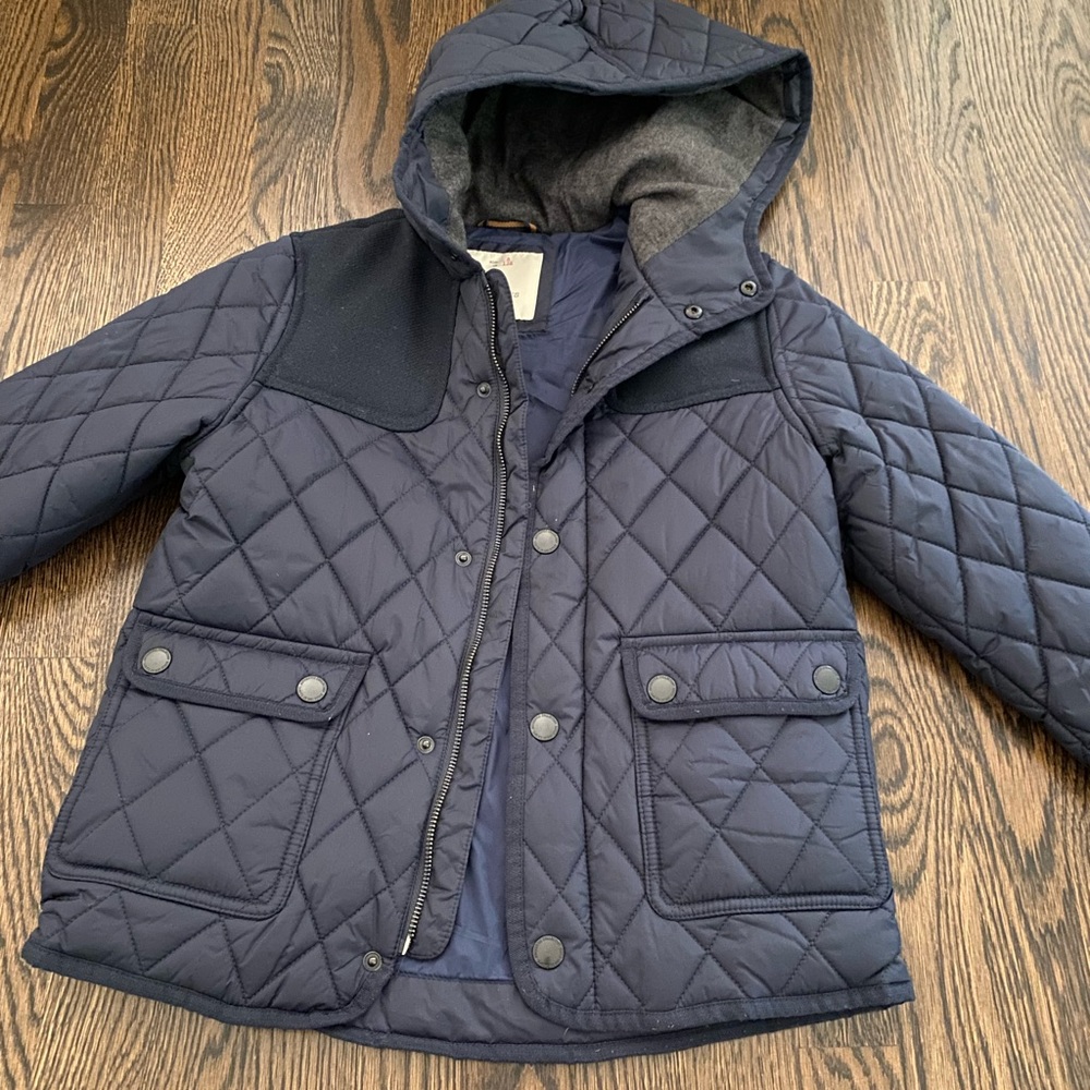 Navy Zara Boys Puffer Jacket with full zipper and buttons, has a hood